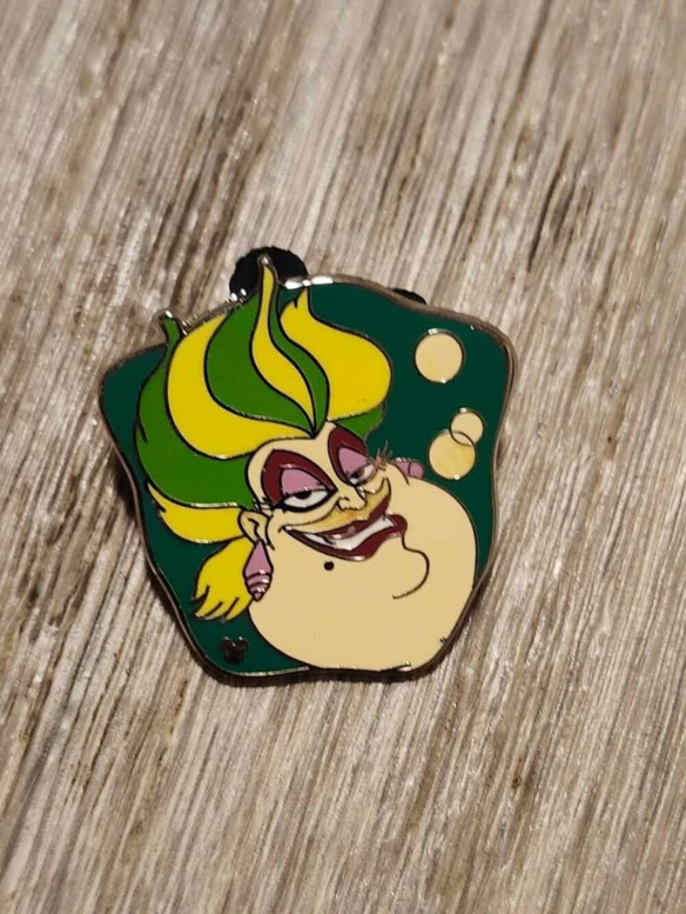 Disney Hidden Mickey Pin 2007 Villains Alternate Colors Ursula The Little Mermai